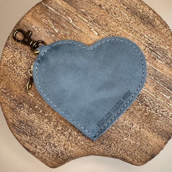 Portland Leather Heart Keychain Pouch FAST SHIP AQUA Heart NEW - Picture 1 of 3